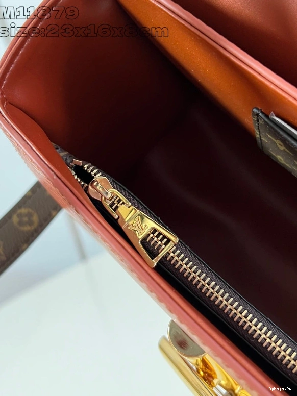 TWIST MM-23*17*9.5CM LOUIS VUITTON 0515